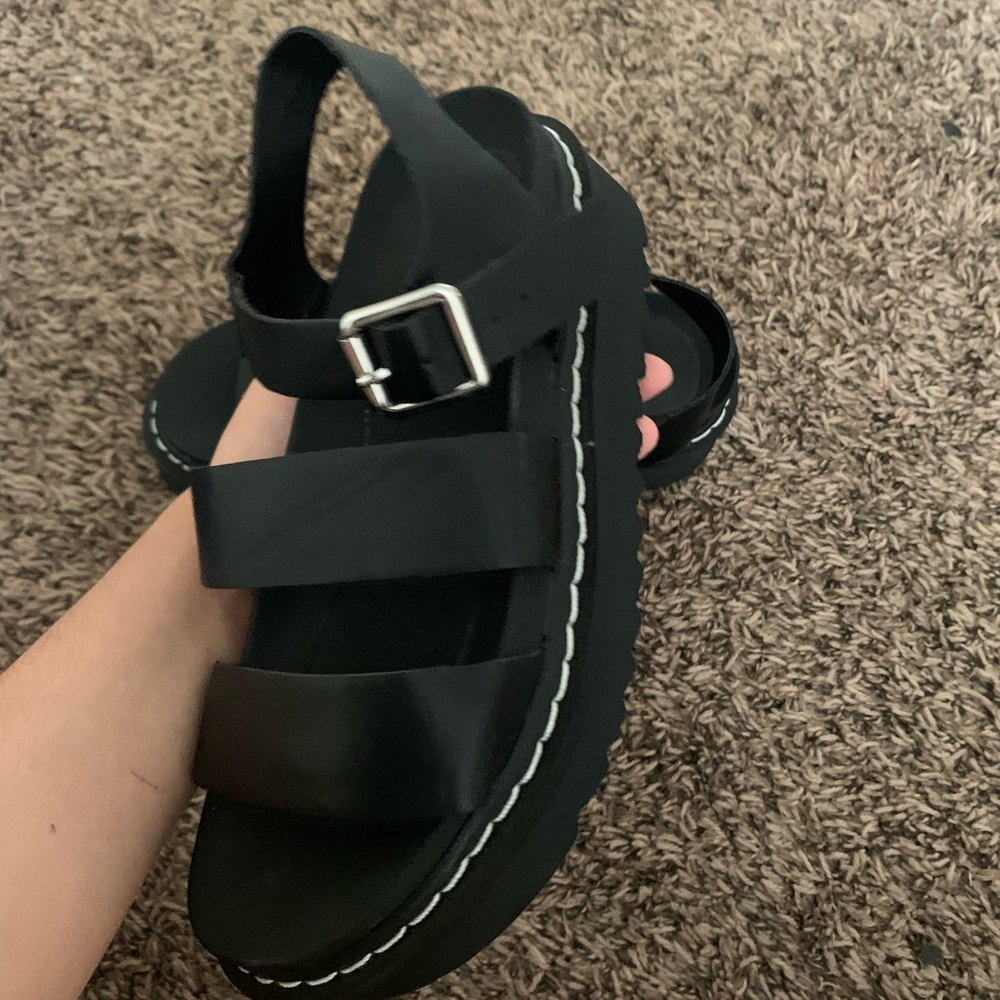Cute Black Shoes!!